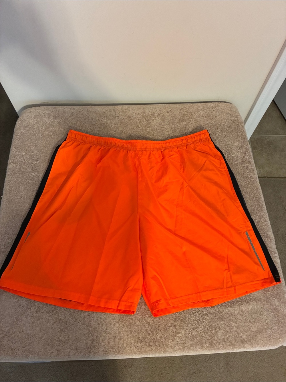 Tek Gear XXL Men's‎ Bright Orange Athletic Shorts with Reflective Trim